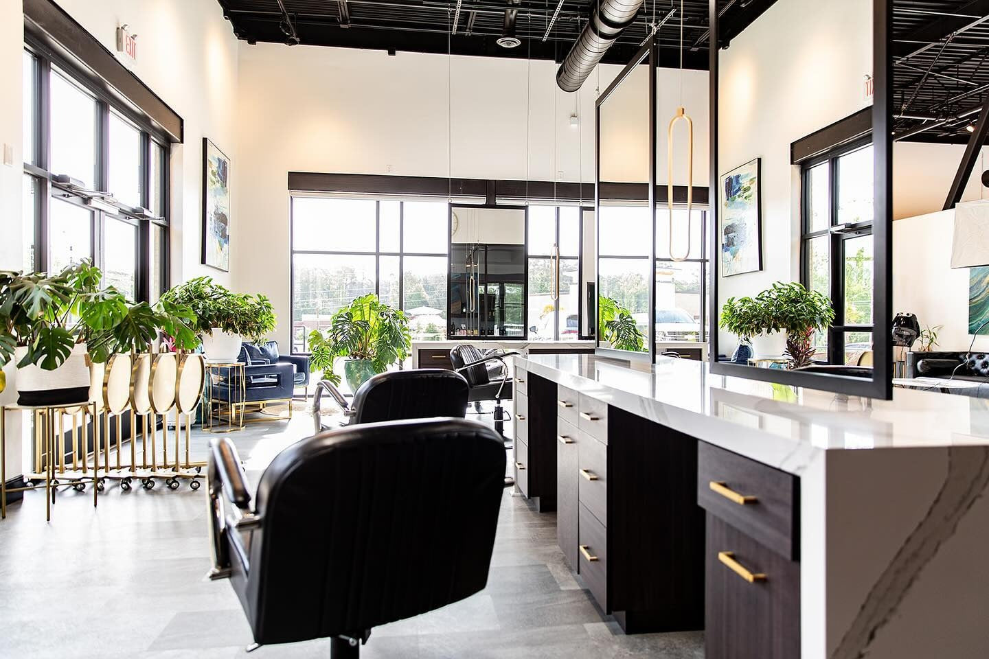 Hyde Salon Chapin location