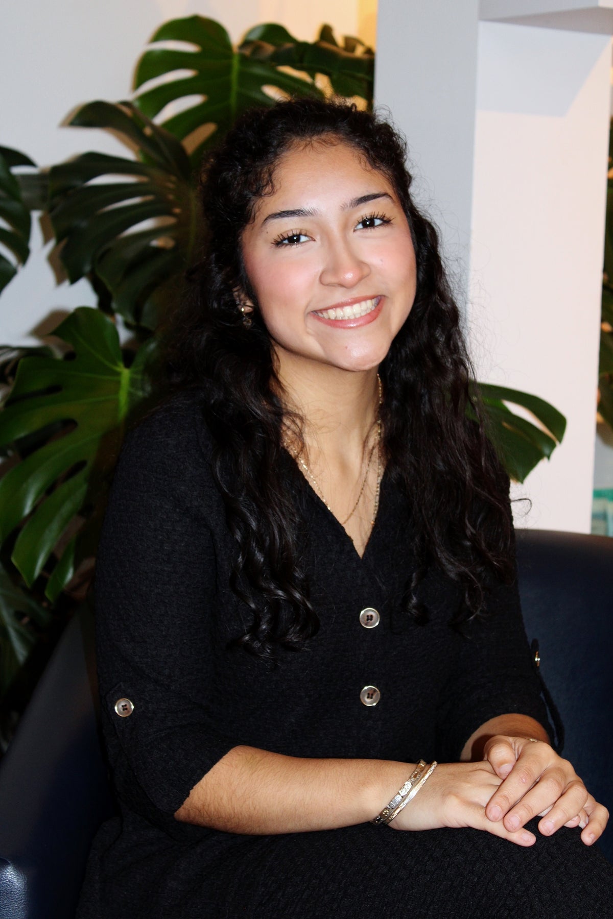 Jadderlyn Borbonio, Level 1 Stylist at Hyde Salon Vista
